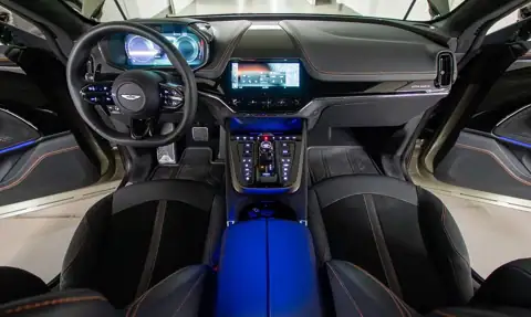 Aston Martin DBX 707 — 14