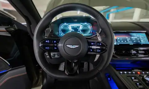 Aston Martin DBX 707 — 16