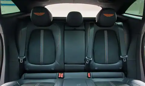 Aston Martin DBX 707 — 20