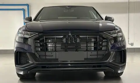 Audi Q8 55 TFSIe Sport — 2