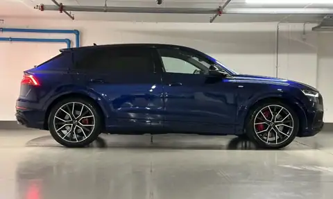 Audi Q8 55 TFSIe Sport — 3
