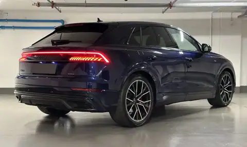 Audi Q8 55 TFSIe Sport — 4