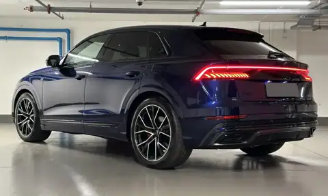 Audi Q8 55 TFSIe Sport — 6