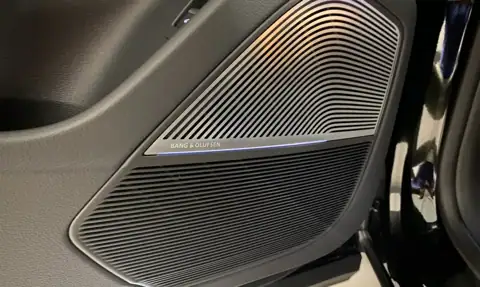Audi RSQ8 — 24