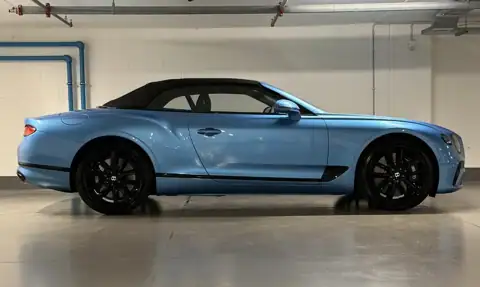 Bentley Continental GTC — 4