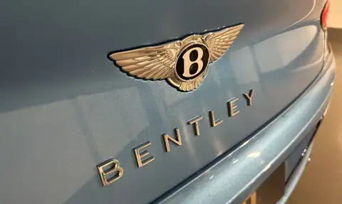 Bentley Continental GTC — 12