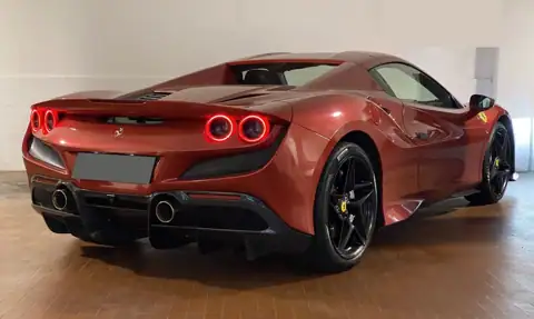 Ferrari F8 Spider — 3