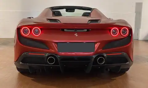 Ferrari F8 Spider — 4