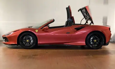 Ferrari F8 Spider — 7