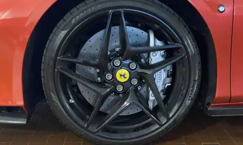 Ferrari F8 Spider — 11