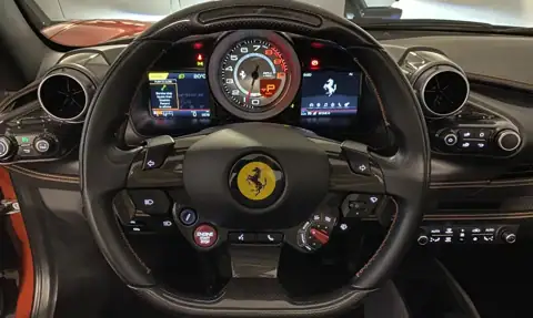 Ferrari F8 Spider — 13
