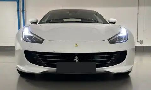 Ferrari GTC4 Lusso T — 2