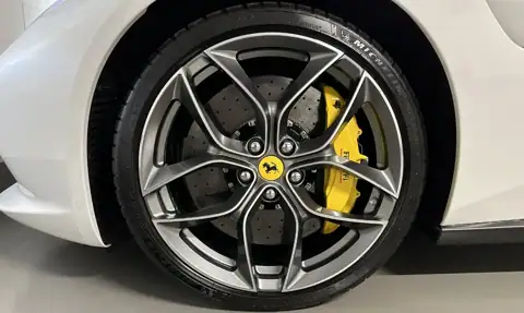Ferrari GTC4 Lusso T — 10