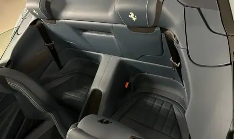 Ferrari Roma Spider — 19