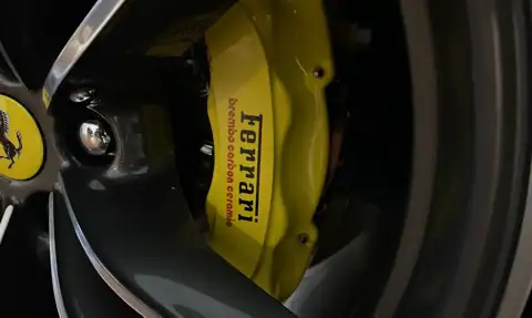 Ferrari Roma — 11