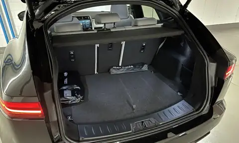 Jaguar E-Pace D204 R-Dynamic S — 8