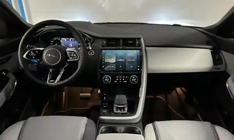 Jaguar E-Pace D204 R-Dynamic S — 12