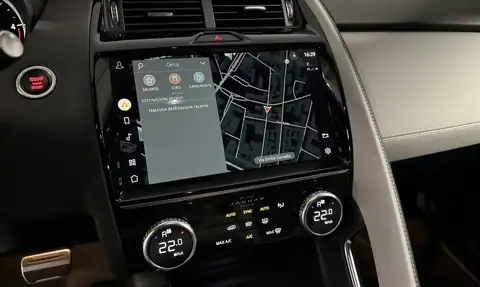 Jaguar E-Pace D204 R-Dynamic S — 16