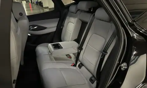 Jaguar E-Pace D204 R-Dynamic S — 20