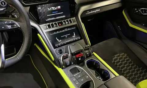 Lamborghini Urus — 13