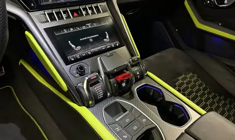 Lamborghini Urus — 14