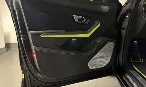 Lamborghini Urus — 18