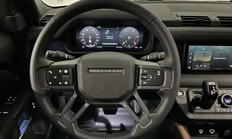 Land Rover Defender 110 X-Dynamic SE — 15