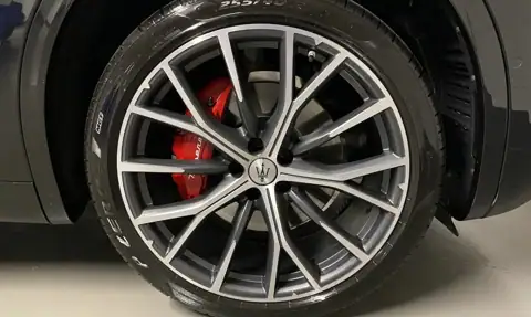Maserati Grecale GT — 12