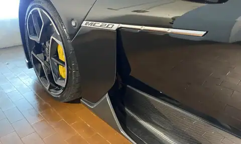 Maserati MC20 — 10