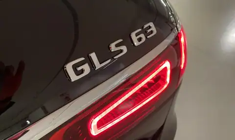Mercedes GLS 63 AMG 4Matic+ — 8