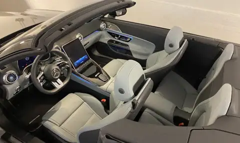 Mercedes SL63 AMG Roadster — 18