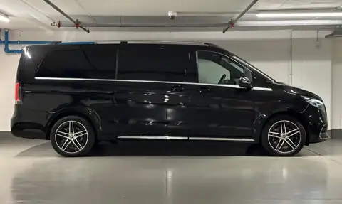 Mercedes V-Class XL 300d 4Matic Extralong — 3