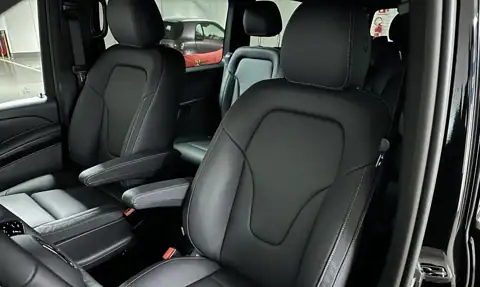 Mercedes V-Class XL 300d 4Matic Extralong — 12