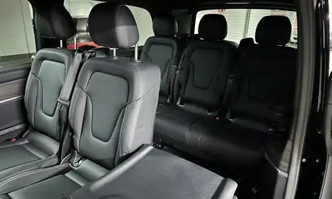 Mercedes V-Class XL 300d 4Matic Extralong — 13