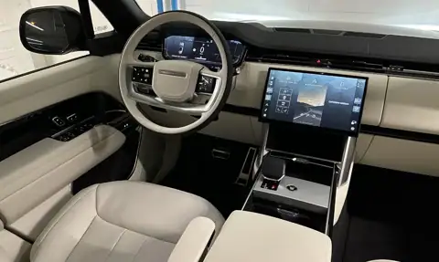Range Rover LWB HSE D350 Long — 15