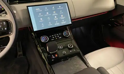 Range Rover Sport First Edition P530 — 16
