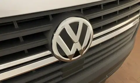 Volkswagen Transporter — 8