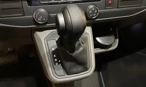 Volkswagen Transporter — 18