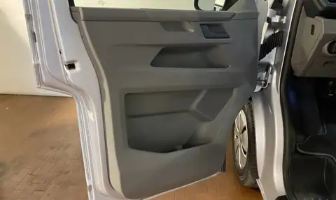 Volkswagen Transporter — 24
